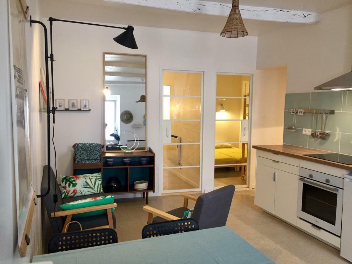 Flat In The Historical City Center La Ciotat Bagian luar foto