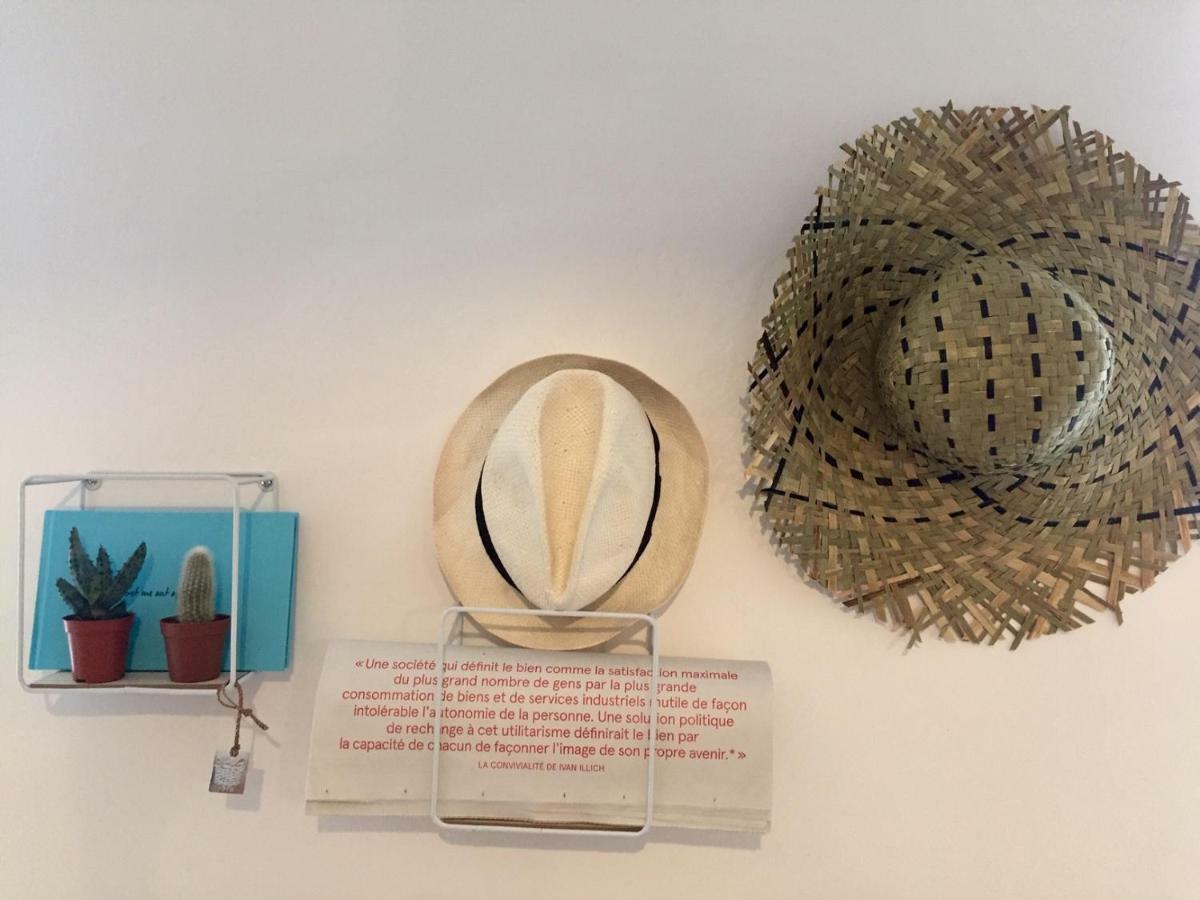Flat In The Historical City Center La Ciotat Bagian luar foto