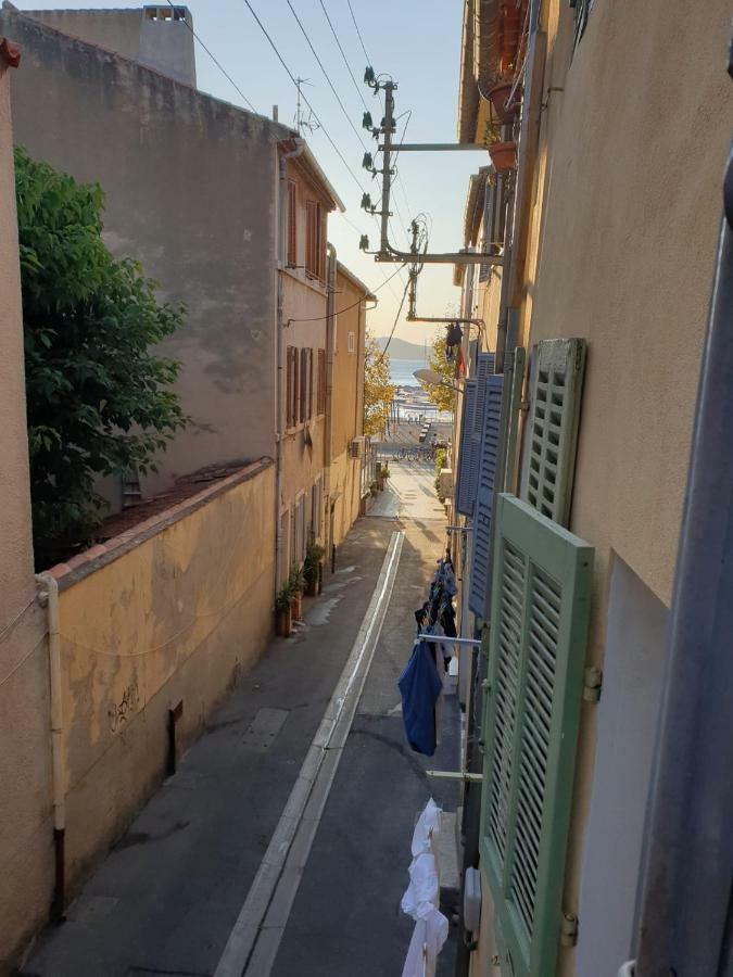 Flat In The Historical City Center La Ciotat Bagian luar foto